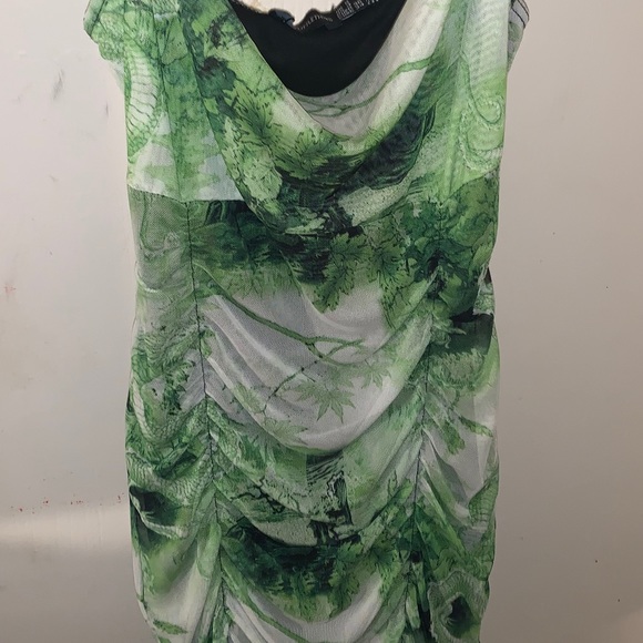 Green Oriental Print Strappy Ruched Tied Hem Dress - Picture 4 of 4